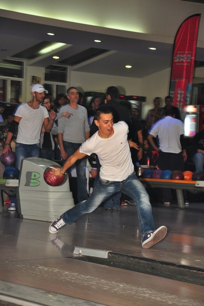XXL Bowling Competition